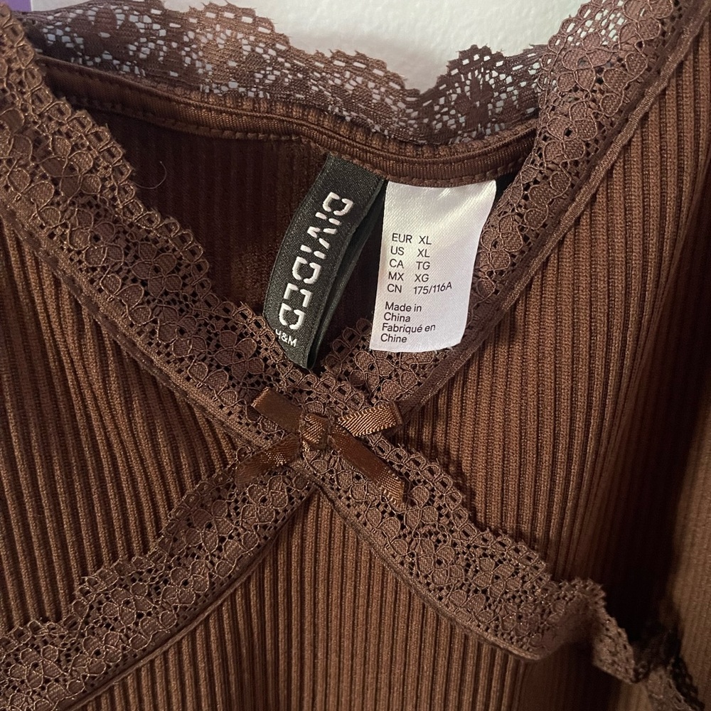 H&M DRESS - Picture 3 of 4